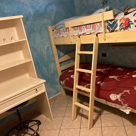 Chez Giusi Apartment Ла Сале Екстериор снимка