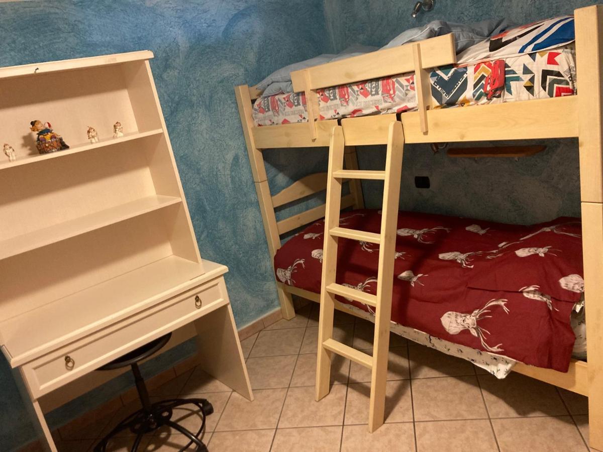 Chez Giusi Apartment Ла Сале Екстериор снимка