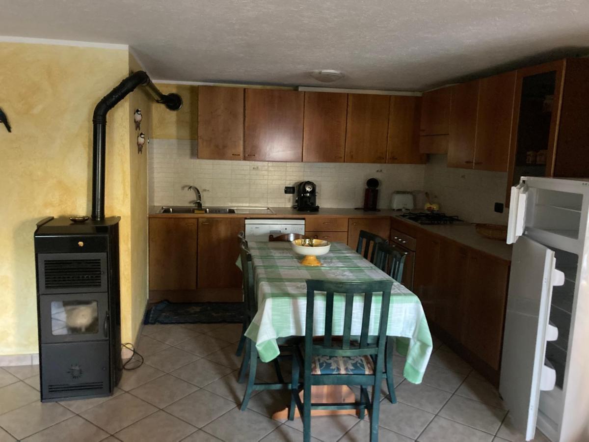Chez Giusi Apartment Ла Сале Екстериор снимка