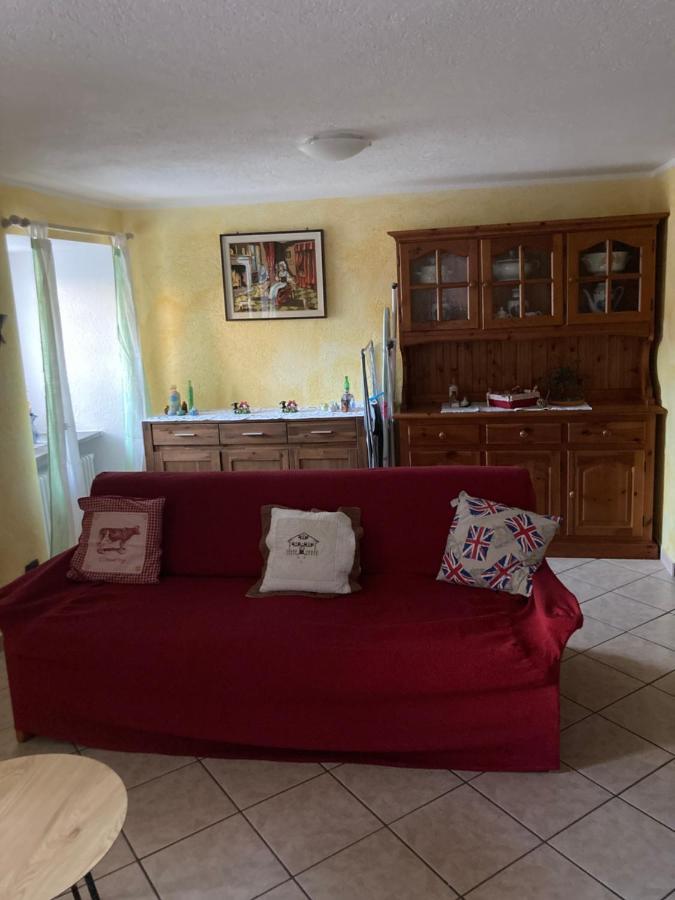 Chez Giusi Apartment Ла Сале Екстериор снимка