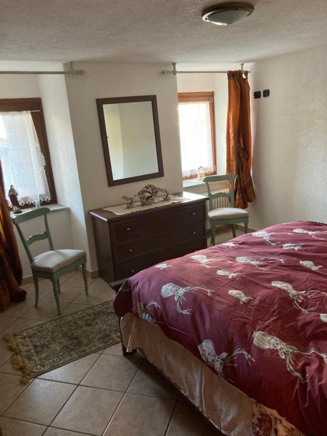 Chez Giusi Apartment Ла Сале Екстериор снимка