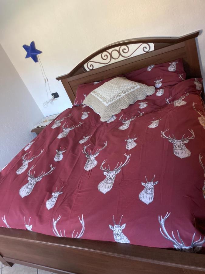 Chez Giusi Apartment Ла Сале Екстериор снимка